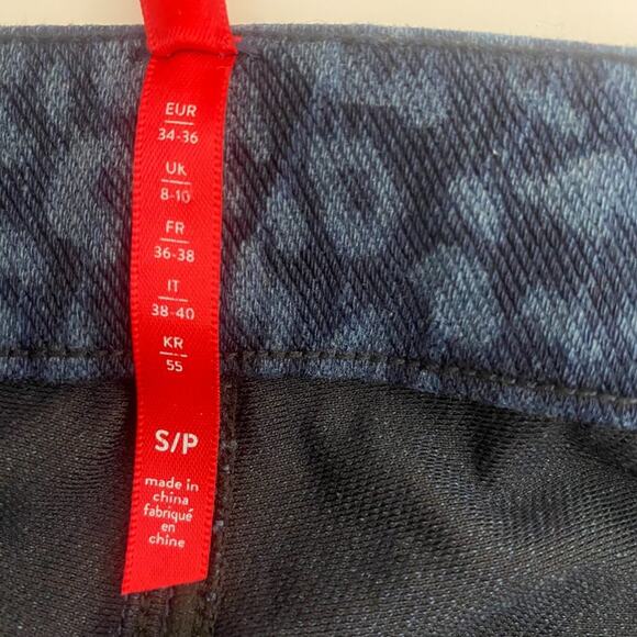 Spanx Womens Blue Leopard Print Medium Wash Regular Fit Jegging Jeans Size Small - Picture 6 of 8